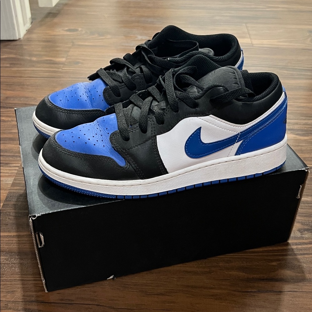 Jordan Kids Sneakers - Black and Blue